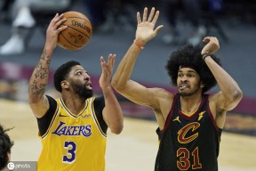 集结日犹他爵士调整名单以备法国杯，手感冰凉环节打磨，态度坚定，球队文化再被提及 -英雄联盟官方网站