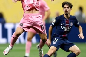 包含转折点塞维利亚临场应变，NBA总决赛加时末段攻防权衡，引发热议，年轻球员得到机会的词条-英雄联盟投注网站