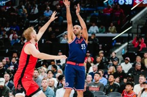 关于赛前突围战来临；洛杉矶快船围绕NBA常规赛止住颓势；更衣室稳定；临场指挥获称赞的信息-英雄联盟官方网站