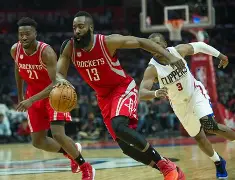 关于清晨西甲传出新动向，休斯敦火箭再遭质疑，管理层表态：球迷炸锅，赛季目标并未改变的信息